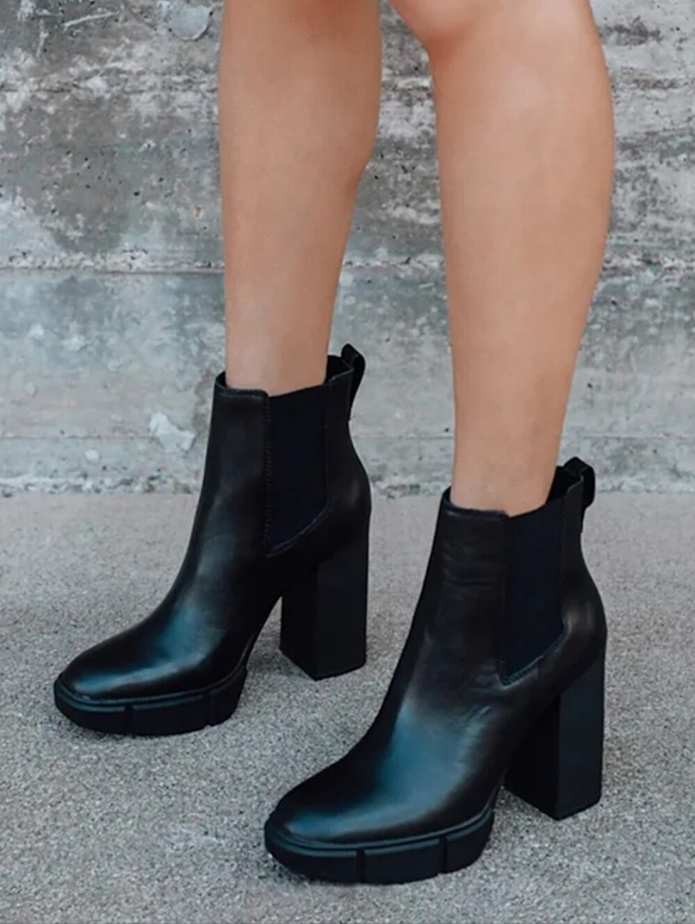 Steve Madden Black Leather Platform Ankle Boots Size 9